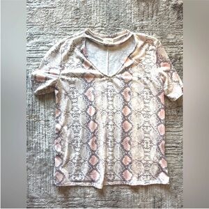 Boutique Pink and Cream Snake Print V-Neck Tee